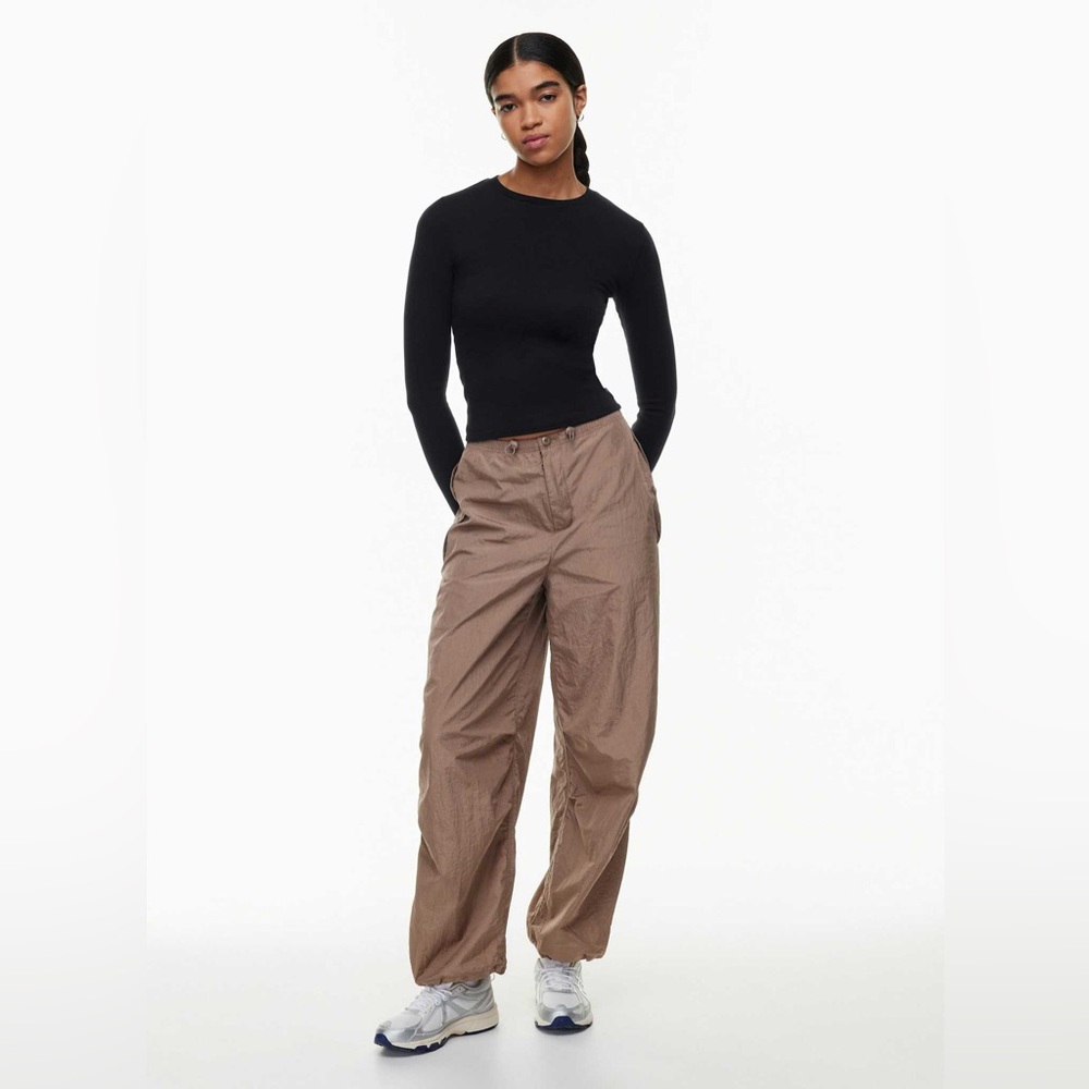 Aritzia TNA Pants